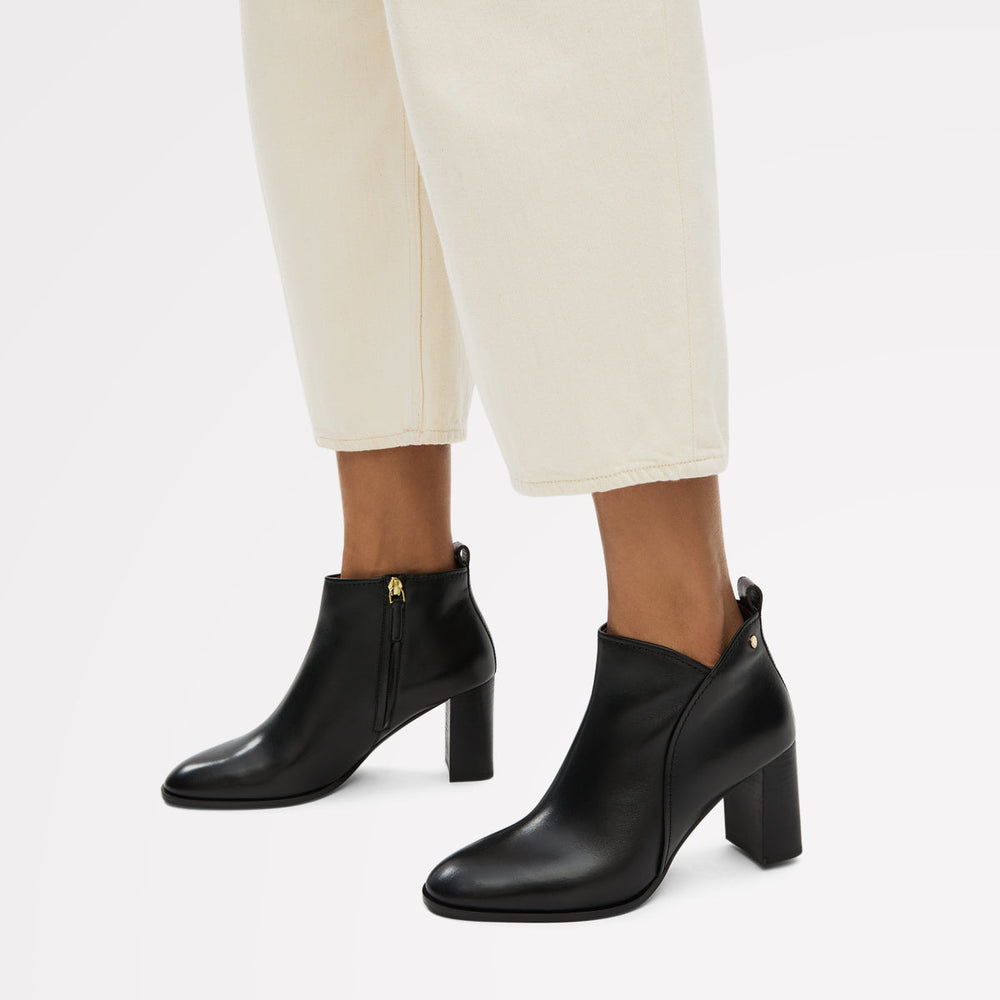 Black Curve Bootie | Radley London online