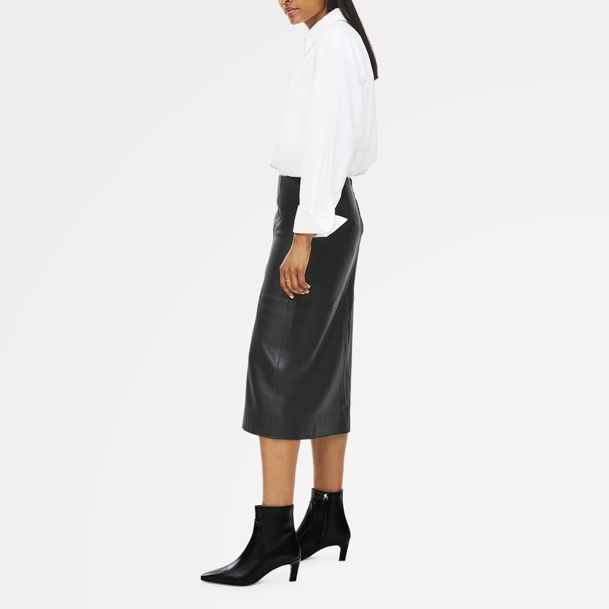 Black Clean Curve Heel Boot | Radley London Women